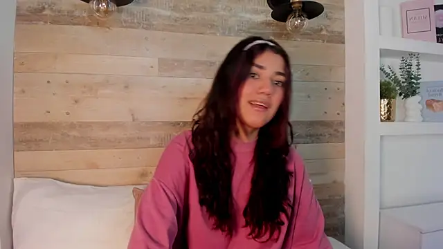 cristin collins online show from June 17, 2026, 3:20 am