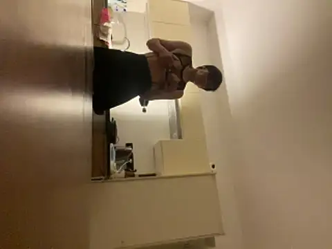 DtPORNBITCH online show from March 19, 2026, 2:15 am