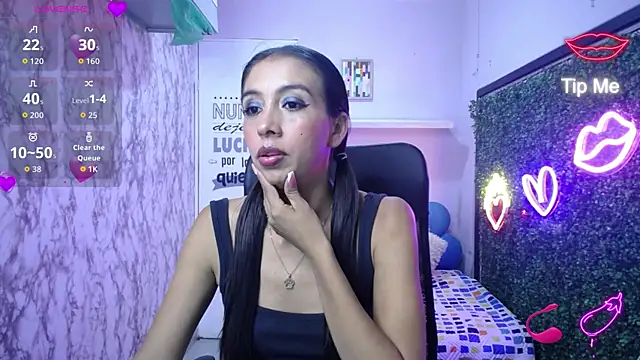 sandra petite19 online show from July 12, 2026, 4:03 am