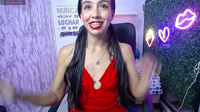 sandra petite19 online show from July 15, 2026, 6:24 pm