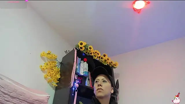 ItsAmara online show from June 10, 2026, 12:59 pm