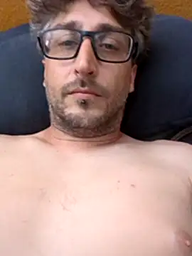 Snapshot of AHoleVibe chatting on March 24, 2026, 12:26 am AHoleVibe online show from March 24, 2026, 12:26 am