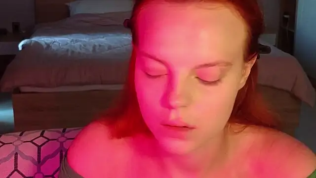 mollybossy online show from March 17, 2026, 12:15 am