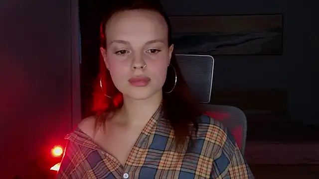 mollybossy online show from April 21, 2026, 1:53 am