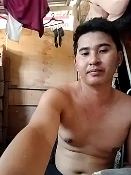 urhotasian online show from March 15, 2026, 5:02 am