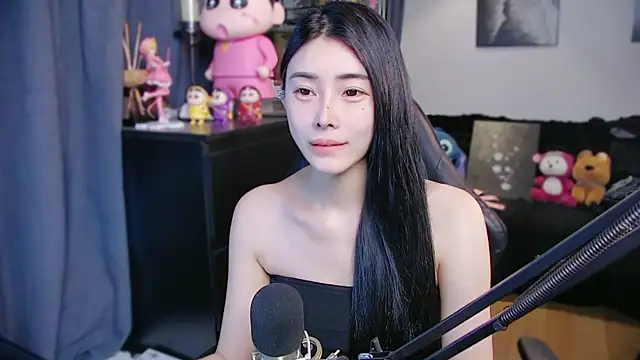 XiaoYuBao- online show from April 6, 2026, 2:20 am