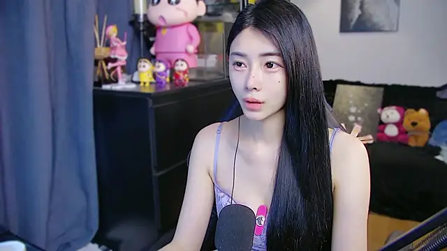 XiaoYuBao- online show from April 8, 2026, 5:18 am