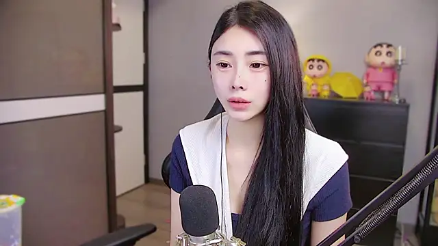 XiaoYuBao- online show from April 19, 2026, 6:10 pm