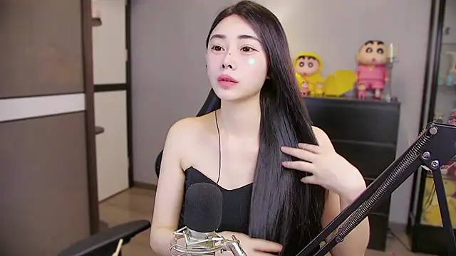Snapshot of XiaoYuBao- chatting on May 12, 2026, 5:43 pm XiaoYuBao- online show from May 12, 2026, 5:43 pm
