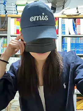 zhizhibaobei online show from April 8, 2026, 11:59 pm
