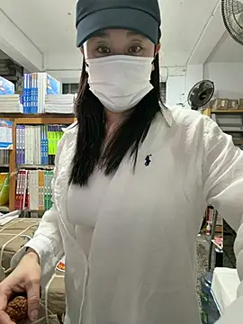 zhizhibaobei online show from April 19, 2026, 12:54 am