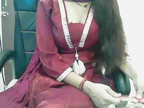 Snapshot of ragini_bby chatting on June 18, 2026, 4:35 am ragini bby online show from June 18, 2026, 4:35 am