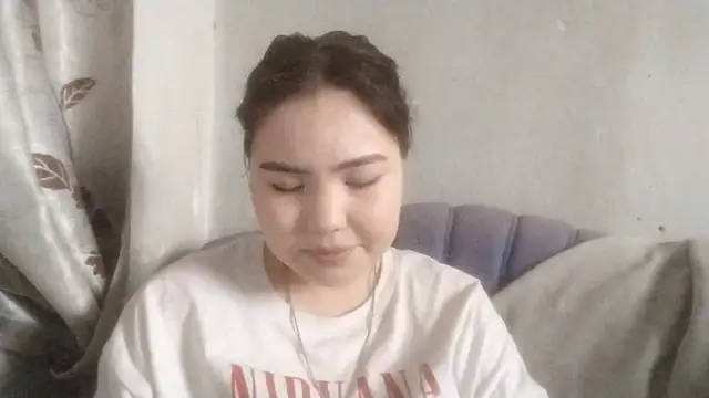 CuteAngell online show from April 18, 2026, 9:02 am