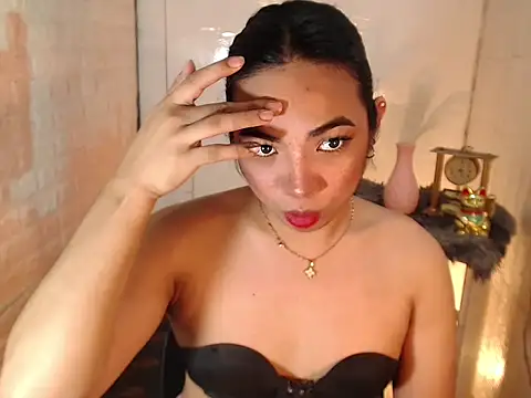 xLinda Walkerx online show from April 23, 2026, 1:24 pm