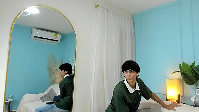 Cheys Mast online show from March 25, 2026, 6:25 pm