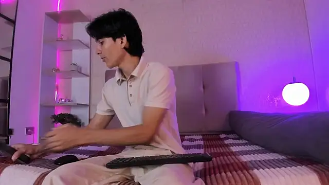 Cheys Mast online show from April 2, 2026, 3:20 pm