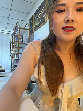 Xiaoxiao-y online show from August 1, 2026, 7:07 am