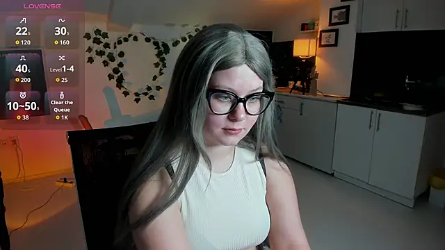 VexaVeylish online show from March 24, 2026, 5:51 pm