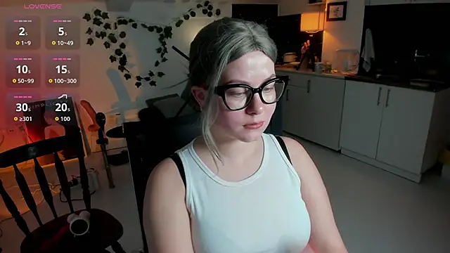 VexaVeylish online show from March 31, 2026, 4:18 pm