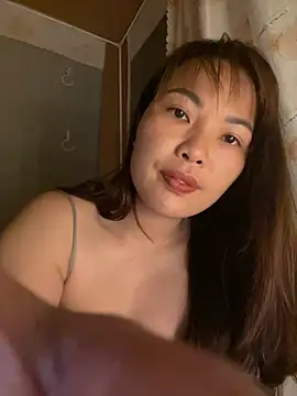 Milik-1022 online show from April 29, 2026, 10:05 pm