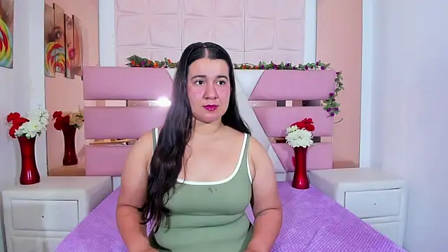 Snapshot of TifannyConors chatting on April 12, 2026, 12:43 pm TifannyConors online show from April 12, 2026, 12:43 pm