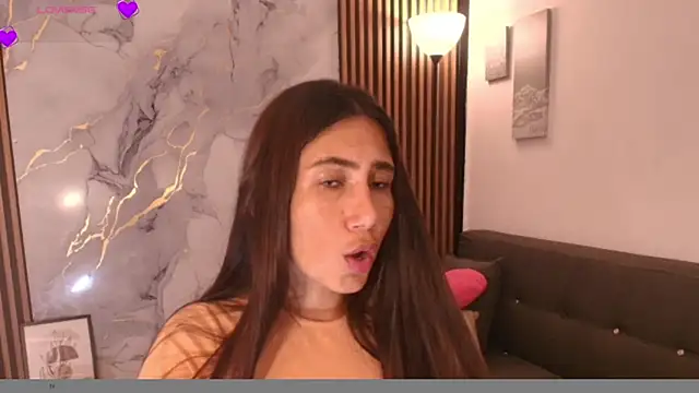 Snapshot of LucyBecker chatting on April 18, 2026, 8:20 pm LucyBecker online show from April 18, 2026, 8:20 pm