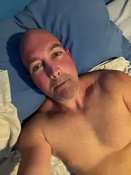 BadboyBilly4481 online show from March 15, 2026, 4:07 am