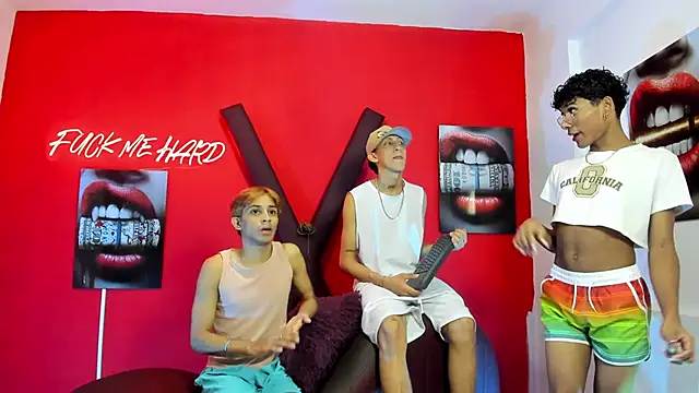 Snapshot of AVENGER_GUYS1 chatting on March 16, 2026, 1:48 pm AVENGER GUYS1 online show from March 16, 2026, 1:48 pm