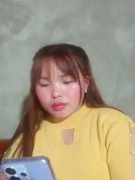 Snapshot of Mina_xYx chatting on March 15, 2026, 10:32 am Mina xYx online show from March 15, 2026, 10:32 am