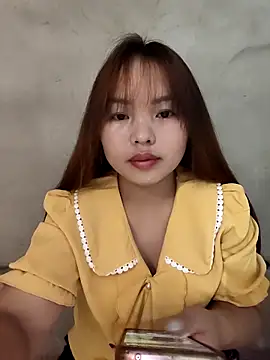 Mina xYx online show from April 21, 2026, 2:04 am