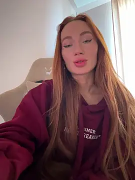 SerenaWest  online show from April 9, 2026, 7:14 am