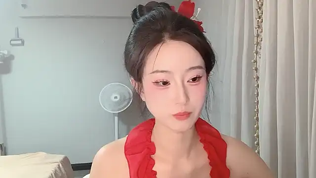1X-yiyi online show from May 22, 2026, 12:00 pm