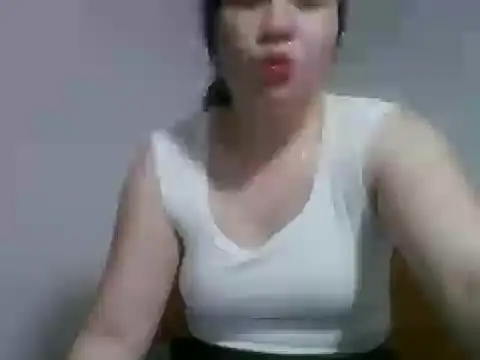 Snapshot of Tits28-2 chatting on May 14, 2026, 2:51 am Tits28-2 online show from May 14, 2026, 2:51 am