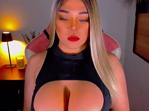 Zandralopez online show from March 30, 2026, 2:34 am