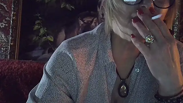 Snapshot of Lia_Rayss chatting on March 22, 2026, 8:56 pm Lia Rayss online show from March 22, 2026, 8:56 pm