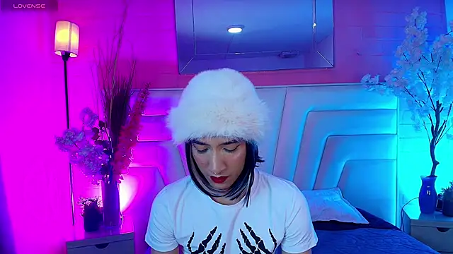 Snapshot of Izzy_foxxy chatting on March 19, 2026, 1:15 pm Izzy foxxy online show from March 19, 2026, 1:15 pm