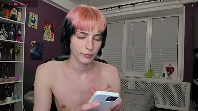 sweet peach    online show from May 16, 2026, 7:56 pm