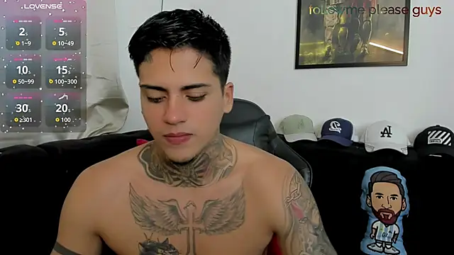 sweetlatinoboy online show from April 28, 2026, 10:15 pm