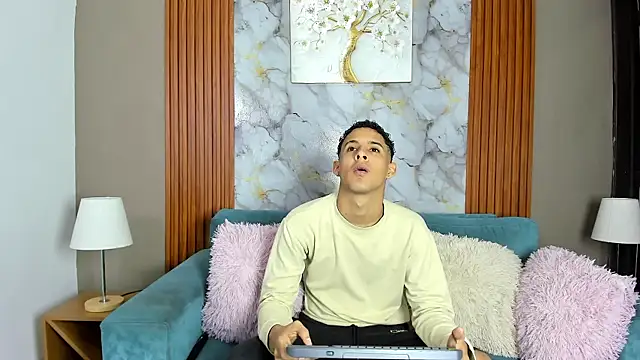 SEXY BIG COCK online show from April 29, 2026, 1:15 pm