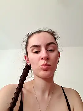 Snapshot of starlight_mo chatting on April 21, 2026, 3:39 pm starlight mo online show from April 21, 2026, 3:39 pm