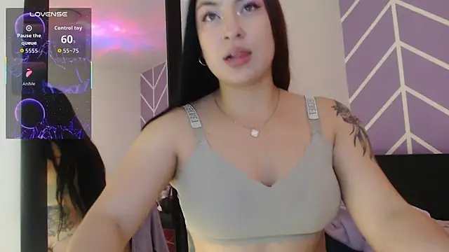 Snapshot of Scarlet_queen4 chatting on June 19, 2026, 1:15 pm Scarlet queen4 online show from June 19, 2026, 1:15 pm