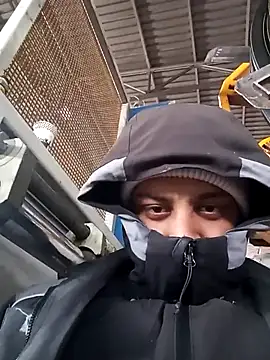 Snapshot of Diaaeddne chatting on April 4, 2026, 12:13 pm Diaaeddne online show from April 4, 2026, 12:13 pm