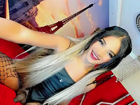 Paola Delfino online show from April 10, 2026, 10:53 am