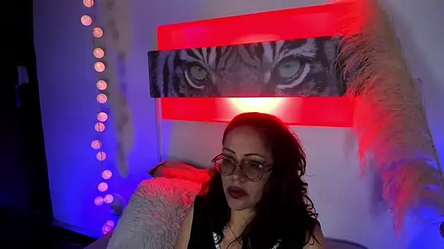 Mariia Paulaa online show from June 17, 2026, 4:15 am