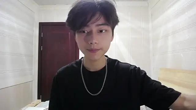 XX-XIUXIU online show from April 26, 2026, 12:47 pm