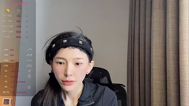 Snapshot of kiki-12 chatting on April 1, 2026, 12:33 am kiki-12 online show from April 1, 2026, 12:33 am