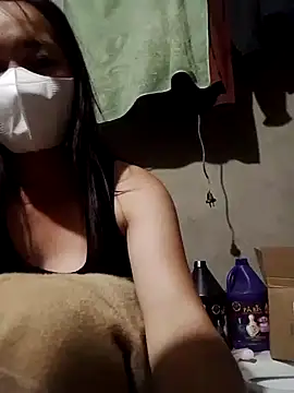 Phuongmyy online show from May 3, 2026, 1:39 pm