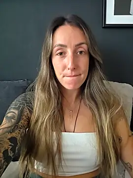 Snapshot of NicoleKaiser chatting on April 20, 2026, 4:10 pm NicoleKaiser online show from April 20, 2026, 4:10 pm