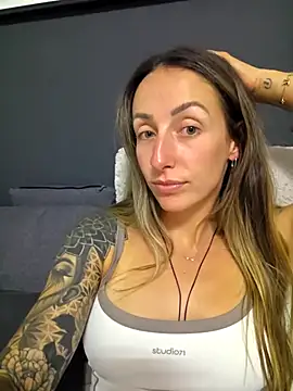 Snapshot of NicoleKaiser chatting on May 11, 2026, 7:11 pm NicoleKaiser online show from May 11, 2026, 7:11 pm