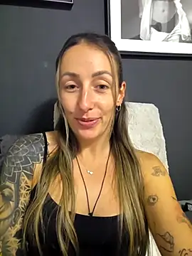 Snapshot of NicoleKaiser chatting on May 12, 2026, 7:22 pm NicoleKaiser online show from May 12, 2026, 7:22 pm